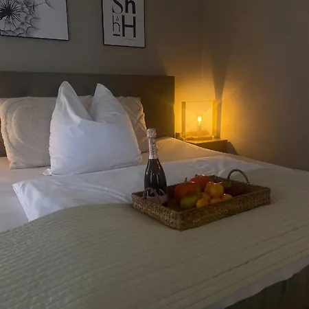 Kleine Residenz Am Schloss 酒店 4*