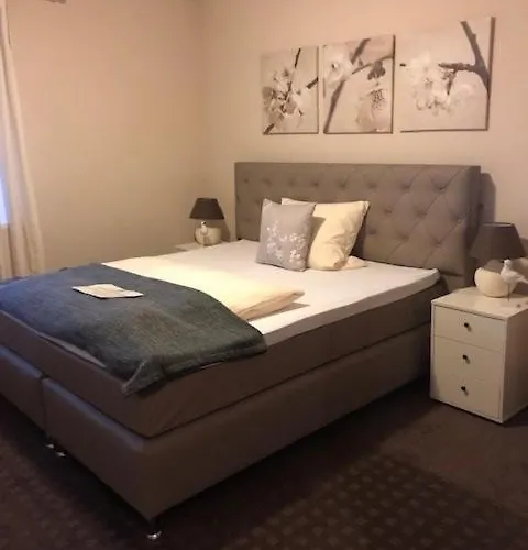 Kleine Residenz Am Schloss Hotel 4*